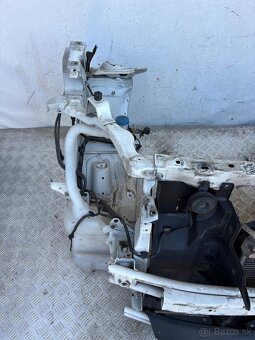 SUZUKI SPLASH CELO PREDNE CHLADICE - 2
