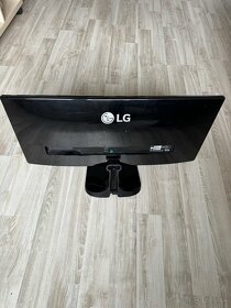 Monitor LG Ultrawide - 2