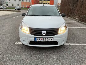 Dacia Sandero 1.2 16V - málo kilometrov - 2