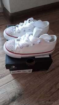 Converse crystal č. 24 - 2