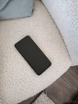 Samsung Galaxy A20e - 2