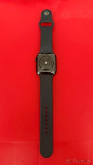 Apple Watch SE (1. generácia) 44 mm (A2352) - 2