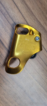 hrudný blokant Petzl Croll L - nový - - 2