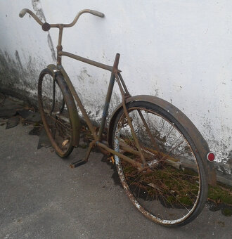 Predám bicykel na retro prestavbu alebo náhradné diely. - 2