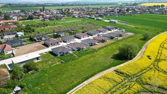 Ponúkam na predaj stavebný pozemok 1951m2 Práznovce - 2