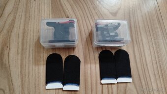 Tlačidlá na hranie hier (2 ks) + 1 pár ZADARMO – 5 € - 2