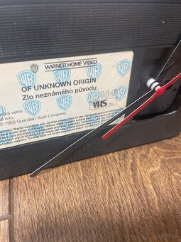 Hodiny z VHS - 2