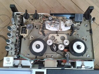 kotúčový magnetofón Tesla B70 + mikrofón Tesla AMD 105 - 2