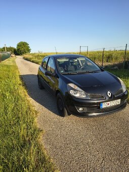 Renault Clio - 2
