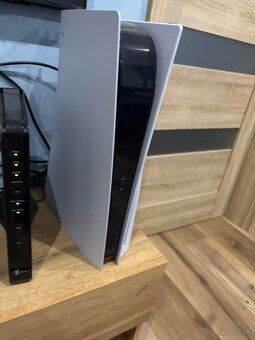 Playstation 5 s mechanikou - 2