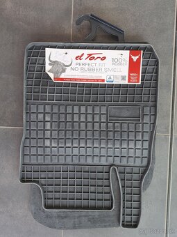 Predám orig. gumové autokoberce Ford EcoSport - 2