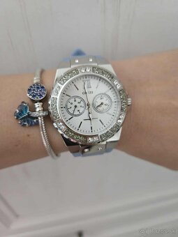 Michael Kors ,GUESS - 2