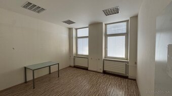 Kancelársky priestor na prenájom - centrum Nitra - 2