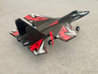 RC lietadlo SU-27 a SU-35 - 2