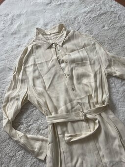 Dámske šaty veľkosť S-M - 2