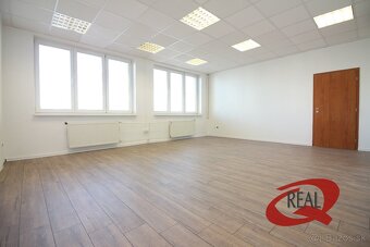 BEZ PROVÍZIE/ KANCELÁRSKE PRIESTORY V RUŽINOVE - 2