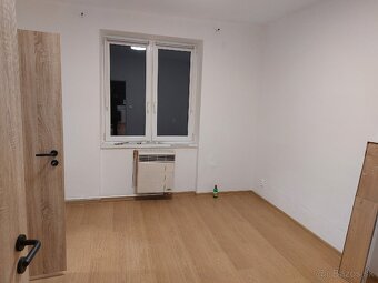 Prenájom 2-izbového nezariadeného bytu - 2