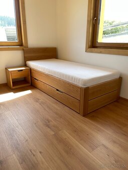 Dubová posteľ 90x200cm s výsuvným lôžkom - 2
