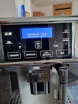 DeLonghi PrimaDonna avant ESAM 6750 - 2