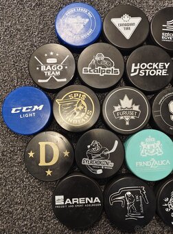Hokejové puky - 2