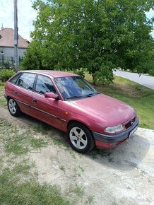 Predám Opel Astra Classic 1.6 benzín. - 2