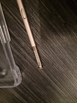 Kryt a pero na s21ultra - 2