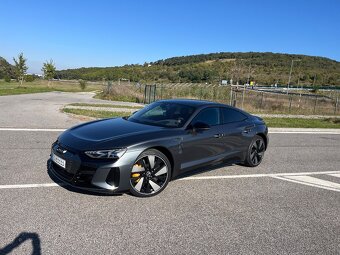 Audi RS E-tron GT quattro - 2
