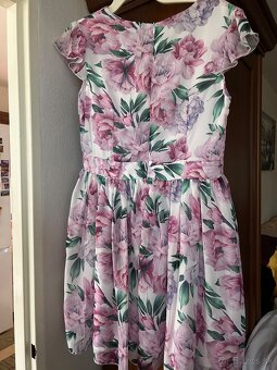 Spoločenské / letné šaty - krátke - 2