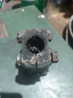 Krížový kĺb riadenia multicar - 2