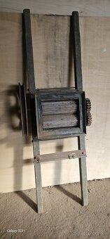 Mlynček na hrozno - 2