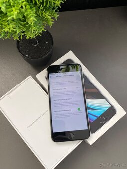 iPhone SE 2020 64GB – biely - 2