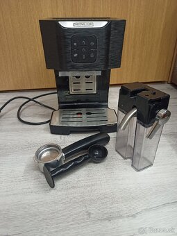 Kávovar Sencor 4040BK zo zárukou - 2