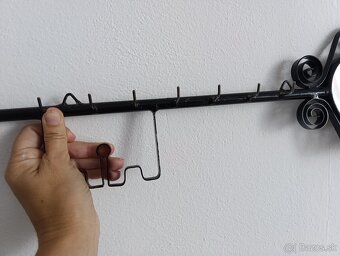 Kovový vešiak na kľúče - 2