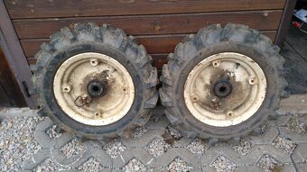 Kolesá na Vari Agzat - 2