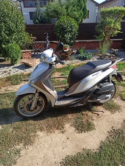 Predám skúter Piaggio Medley 125 - 2