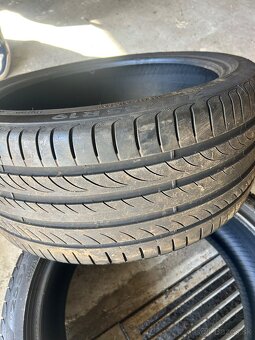 255/35 r19 - 2