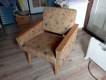 Za odvoz 2 retro kreslá. - 2