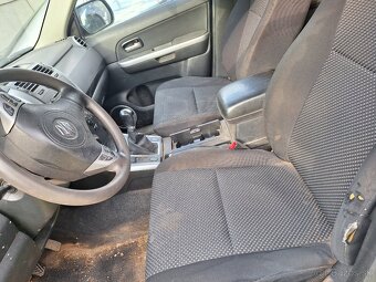 SUZUKI GRAND VITARA 1.9DCI 4X4 KLÍMA ŤAŽNÉ - 2