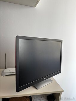 HP EliteDisplay E242 Monitor - 2