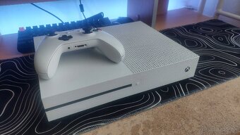 Xbox one S 1TB + ovládač - 2
