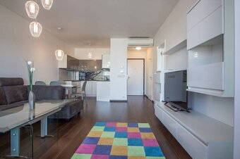 PRENÁJOM - 2 - izbový nadštandardný byt, Panorama city, BA I - 2