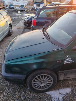 Predám Volkswagen golf 3 benzín - 2