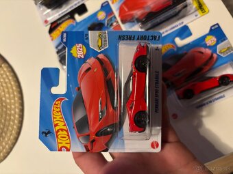 Hotwheels autíčka ferrari F1 williams klučenky porsche - 2