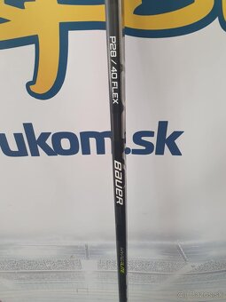 BAUER VAPOR HYPERLITE prava 40flex p28- akcia - 2