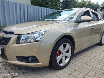 Chevrolet Cruze LT - 2