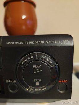 Rekordér VHS Sony SLV-E160EE má súčiastky alebo opravu - 2