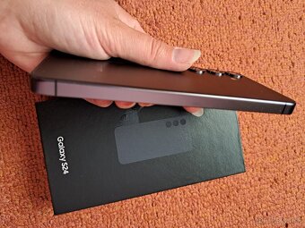 Samsung galaxy S24 - 2