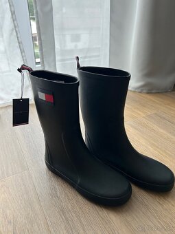 Tommy hilfiger gumáky - 2
