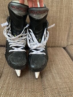 Predám korčule bauer vapor hyperlite 2 - 2