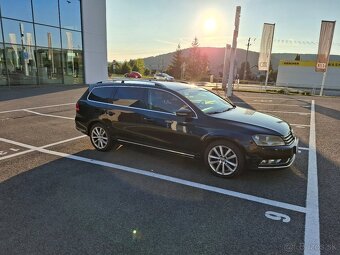 Volkswagen Passat Variant 2.0 TDI Highline DSG - 2